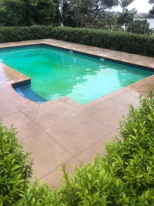 Concrete pool surround after cleaning